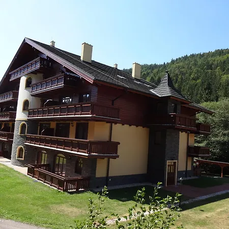 شقة Luxusny Apartman