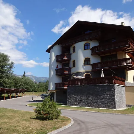 شقة Luxusny Apartman *