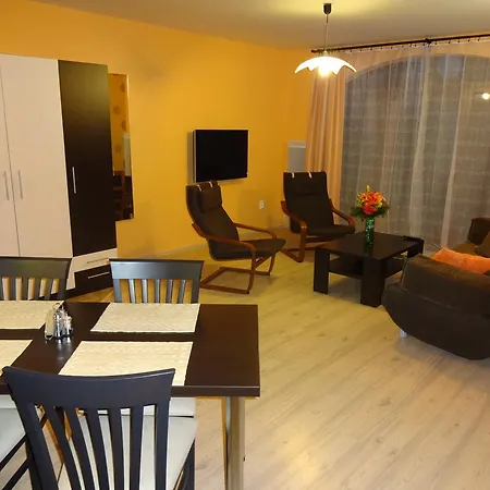 Luxusny Apartman تالي